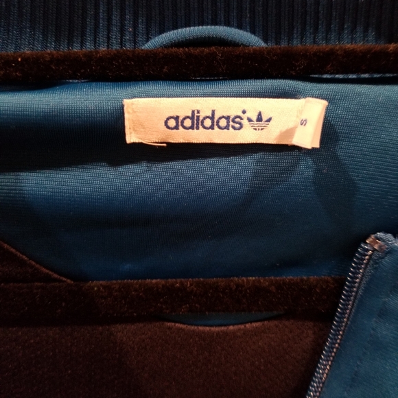 SOLD ADIDAS mens zip up jacket - Picture 3 of 6